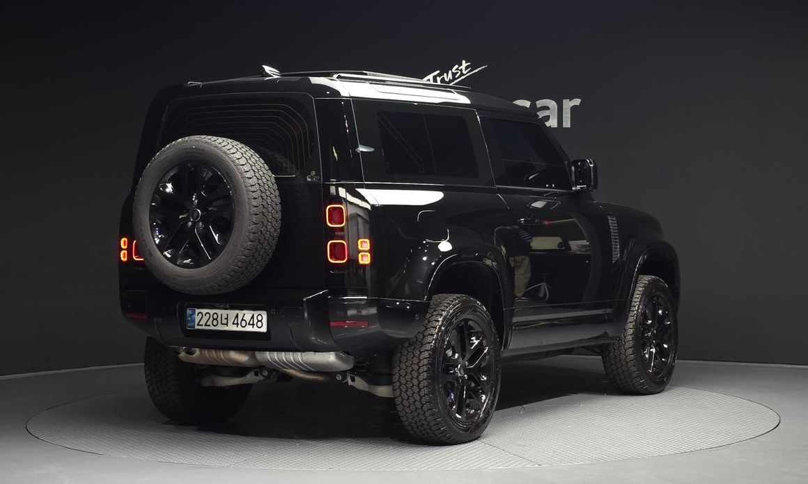 Land Rover Defender 90 D250 XS Edition, 2024