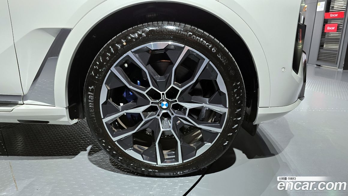 BMW X7 xDrive 40i M Sport 7STR, 2025