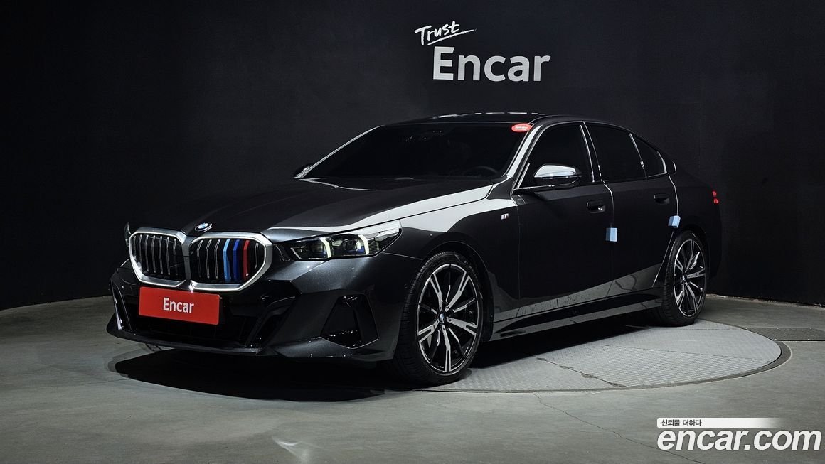 BMW 5-Series 530i xDrive M Sport, 2025