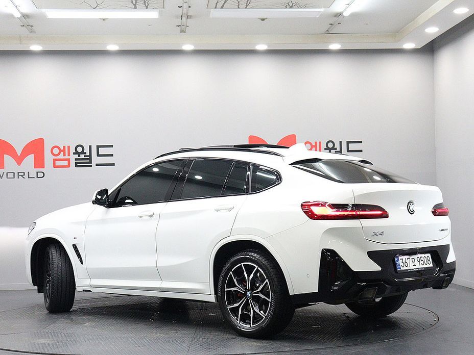 BMW X4 xDrive20i M Sports Pro, 2024