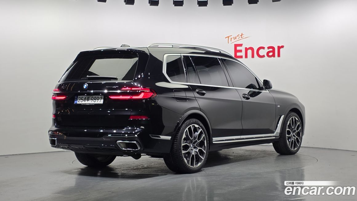 BMW X7 xDrive 40i M Sport 6STR, 2024