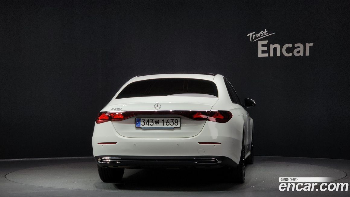 Mercedes-Benz E-Class E200 Avantgarde, 2025