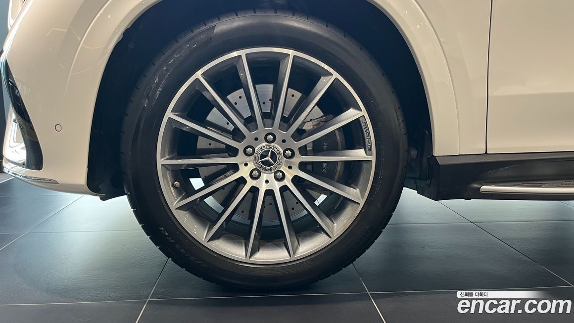 Mercedes-Benz GLE-Class GLE450 4MATIC, 2025