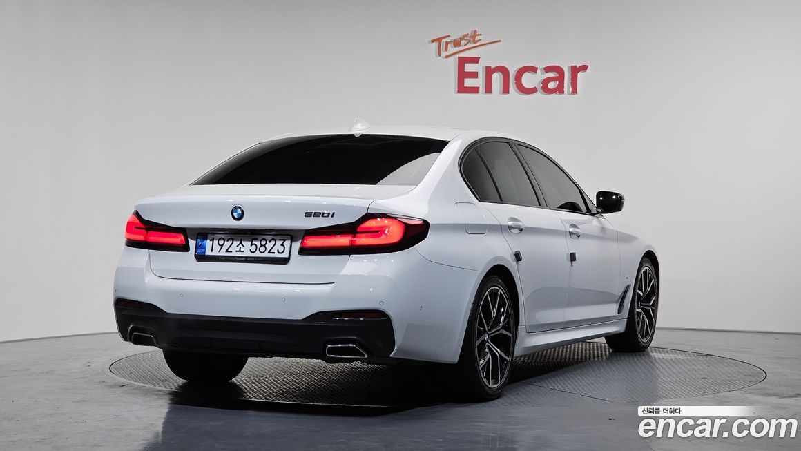 BMW 5-Series 520i M Sport, 2022