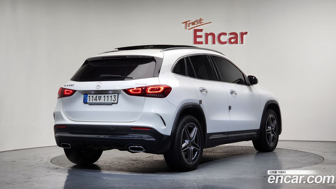 Mercedes-Benz GLA-Class GLA250 4MATIC, 2023