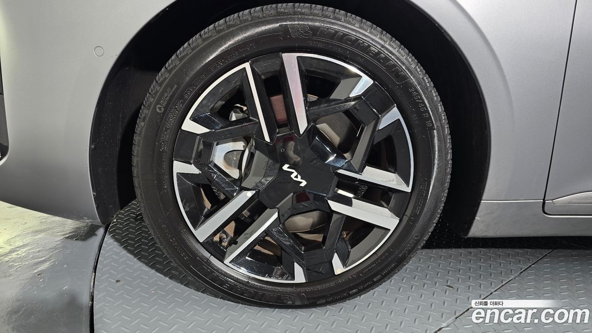 Kia K8 2.5 Gasoline 2WD, 2025