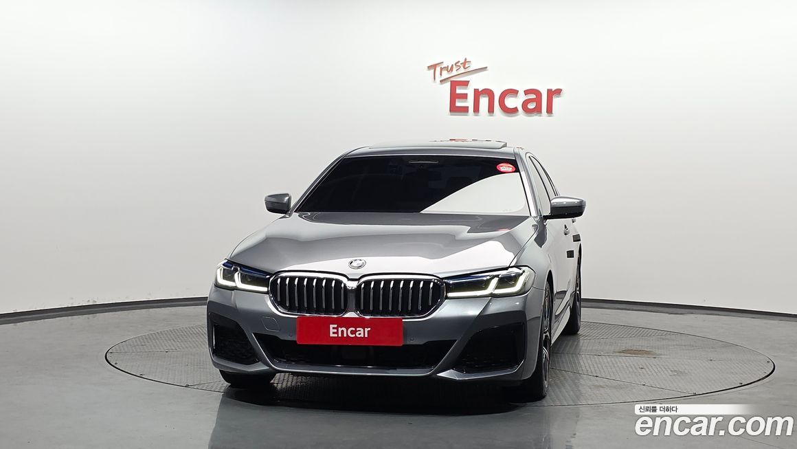 BMW 5-Series 530i M Sport Package, 2023