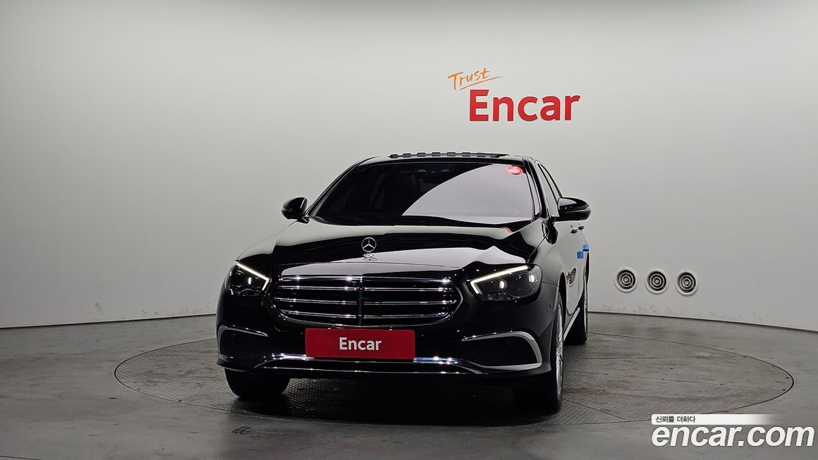 Mercedes-Benz E-Class E220d 4MATIC Exclusive, 2022