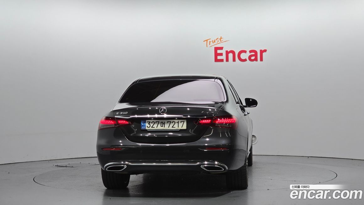 Mercedes-Benz E-Class E350 4MATIC Exclusive, 2023