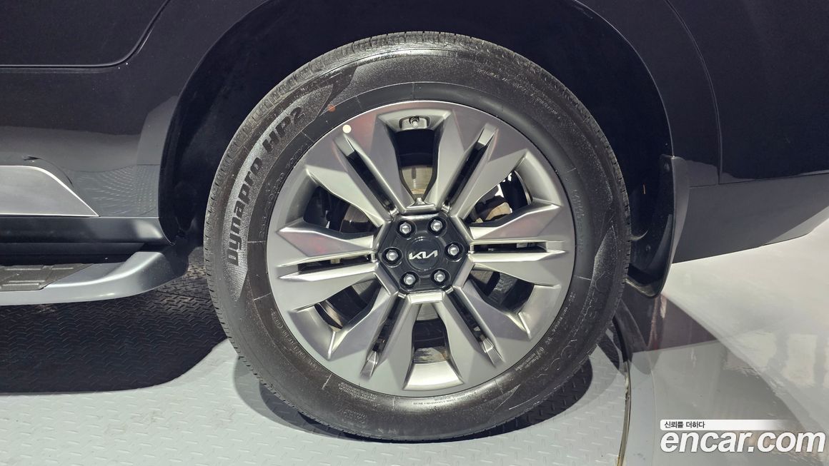 Kia Mohave Diesel 3.0 4WD 7-Seater, 2024