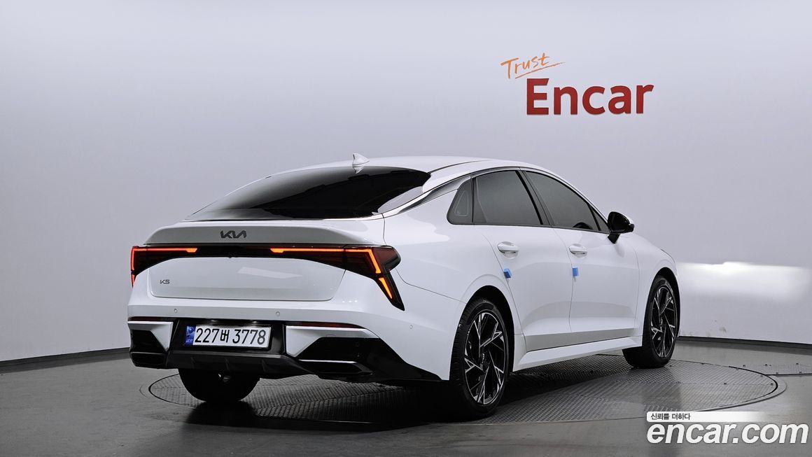 Kia K5 1.6 Turbo, 2025