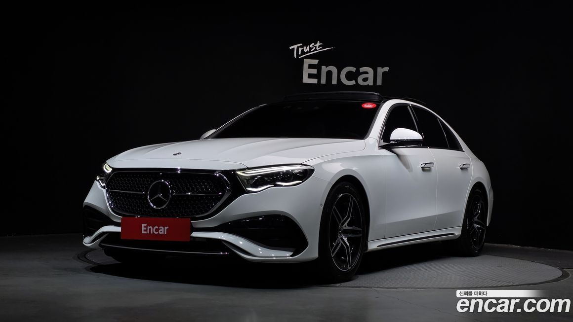 Mercedes-Benz E-Class E300 4MATIC AMG Line, 2025