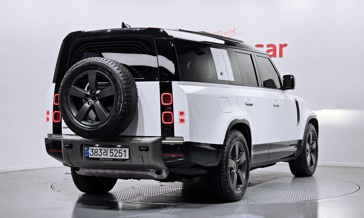 Land Rover Defender 130 P400 X-Dynamic HSE, 2024