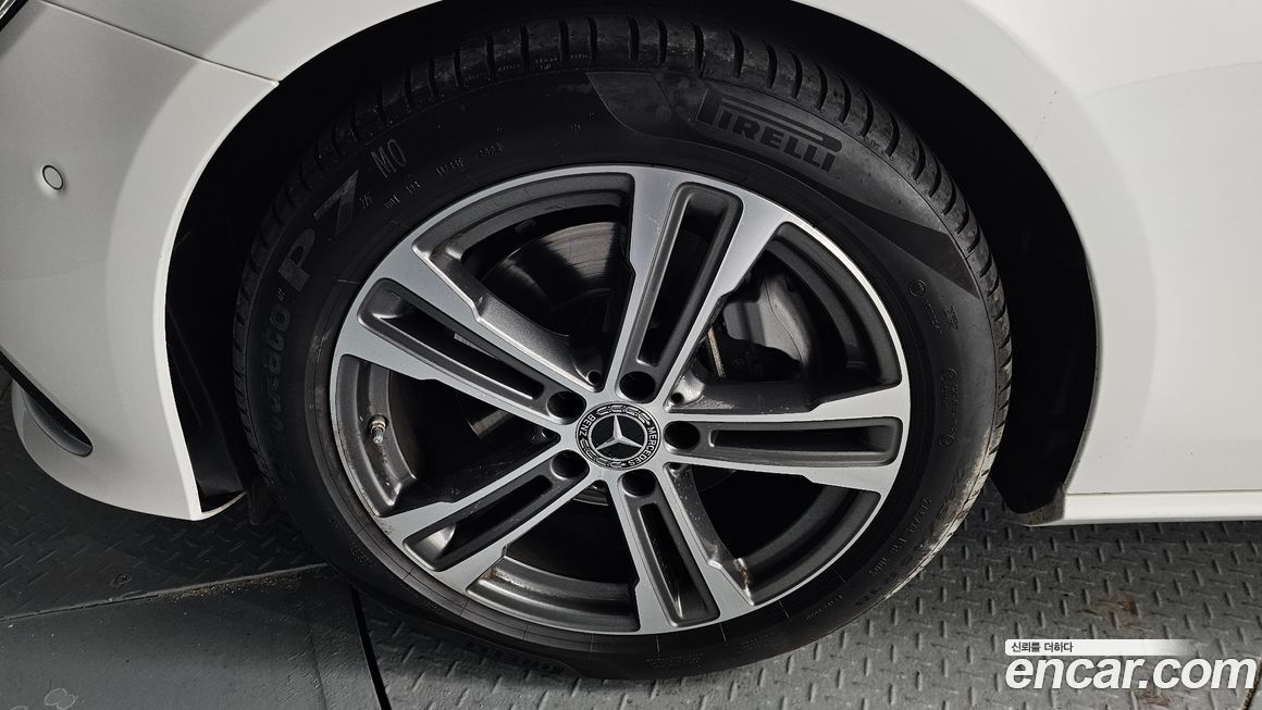 Mercedes-Benz E-Class E250 Avantgarde, 2023