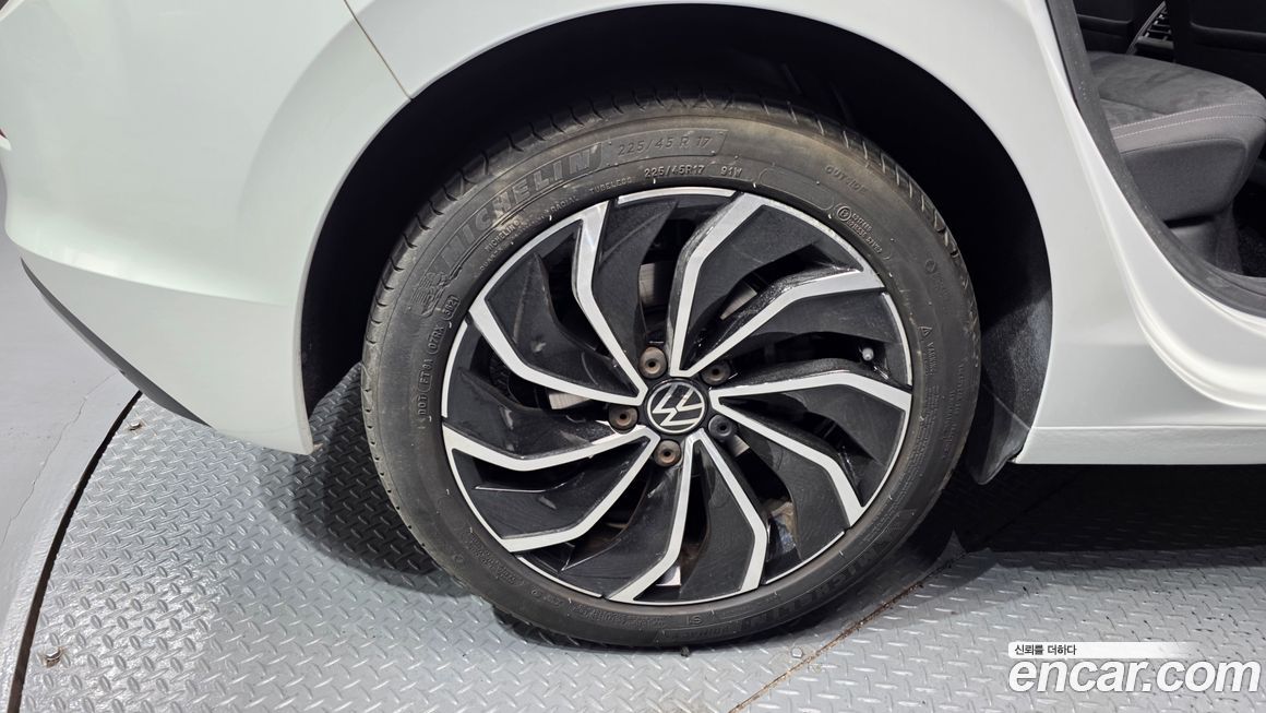 Volkswagen Golf 2.0 TDI Prestige, 2022