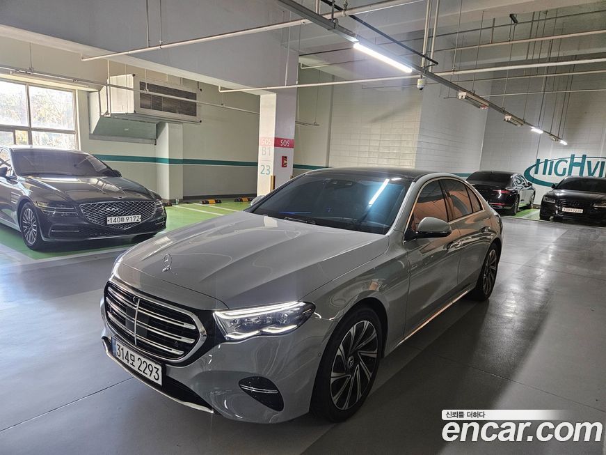 Mercedes-Benz E-Class E300 4MATIC Exclusive, 2024