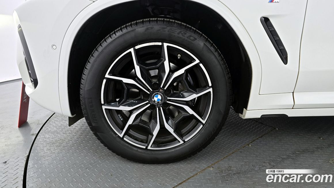 BMW X4 xDrive20i M Sport, 2023