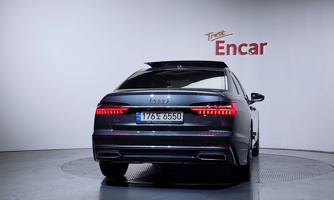 Audi A6 45 TFSI Quattro Premium, 2022