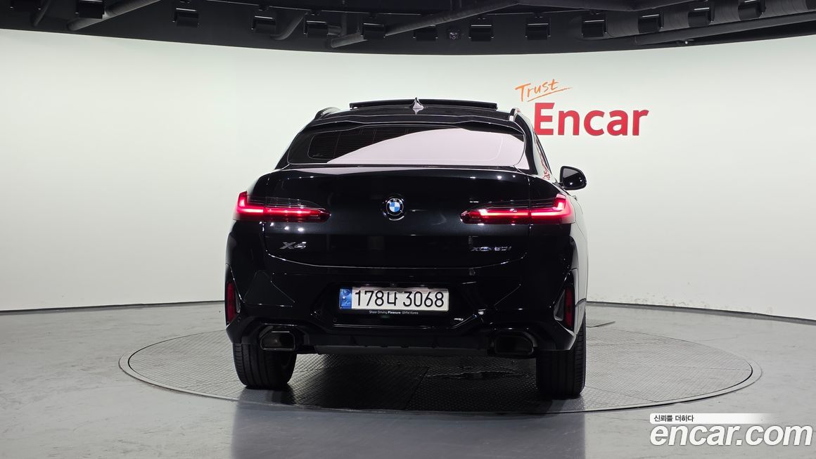 BMW X4 xDrive20i M Sports Pro, 2024
