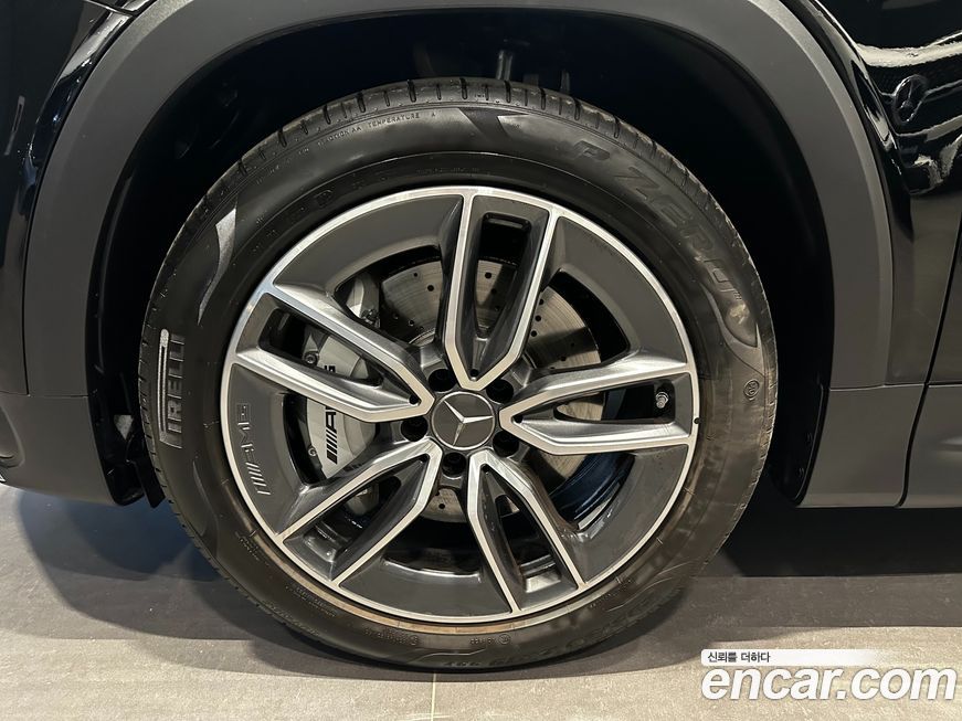 Mercedes-Benz GLB-Class AMG GLB35 4MATIC, 2025