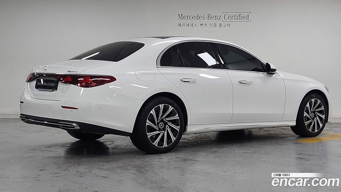 Mercedes-Benz E-Class E300 4MATIC Exclusive, 2024