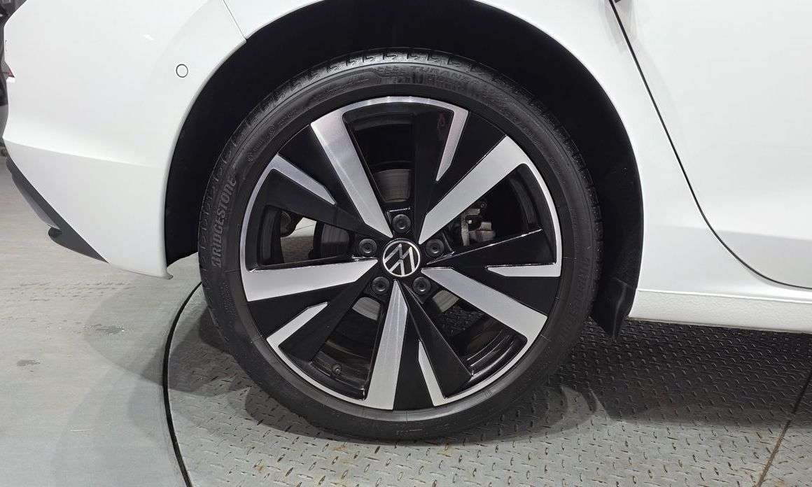 Volkswagen Golf 2.0 TDI Prestige, 2025