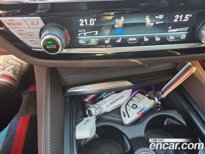 BMW 5-Series 530i xDrive Luxury, 2023