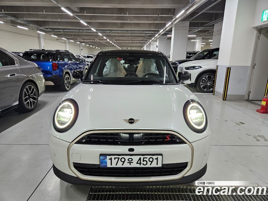 Mini Cooper 5 Door Favoured, 2026