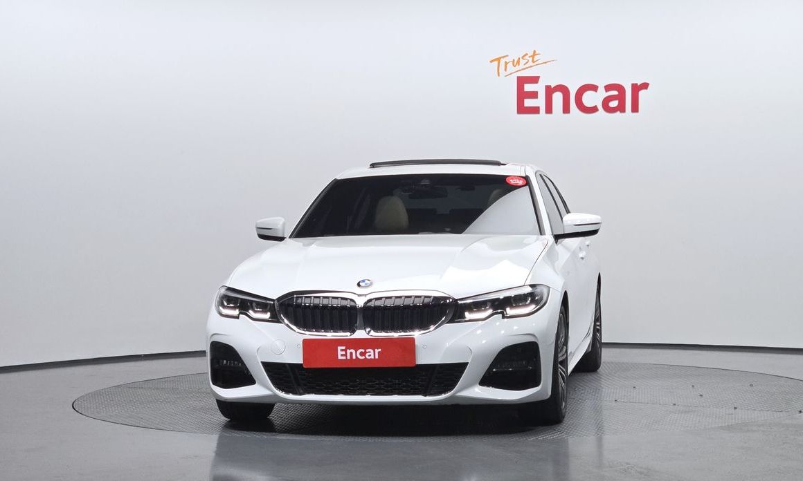 BMW 3-Series 320i M Sport, 2022