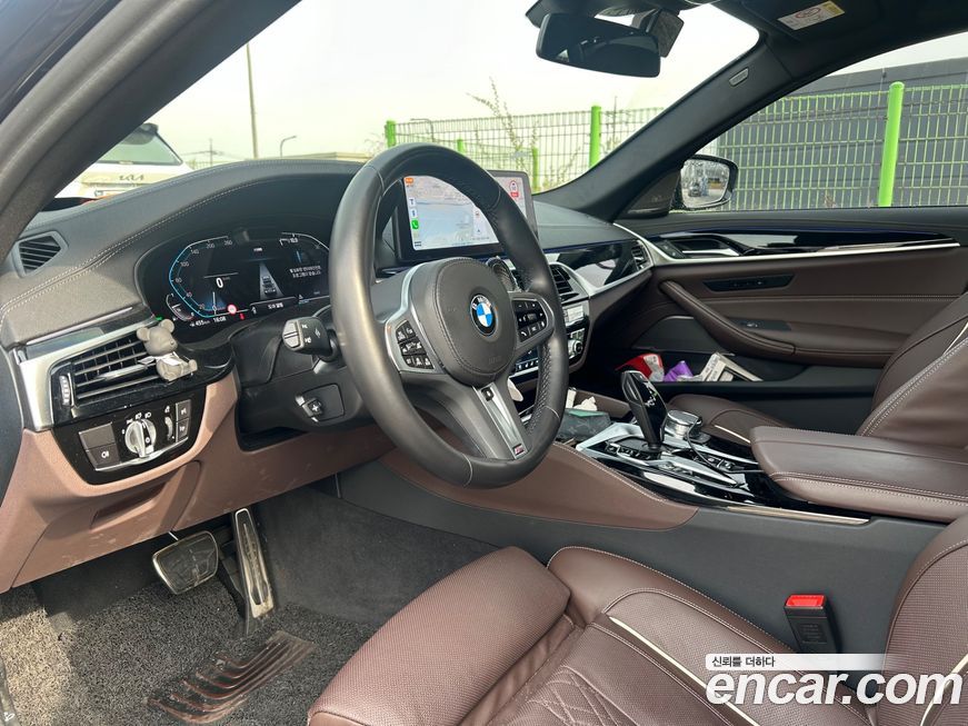 BMW 5-Series 530i M Sport Package, 2023