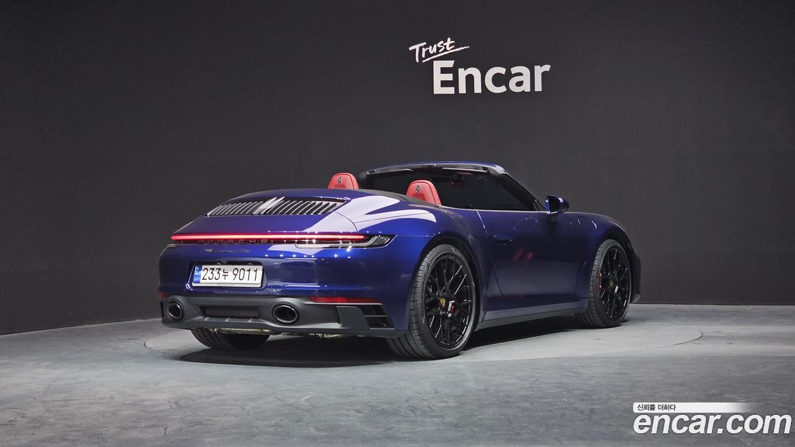Porsche 911 Carrera GTS Cabriolet, 2023