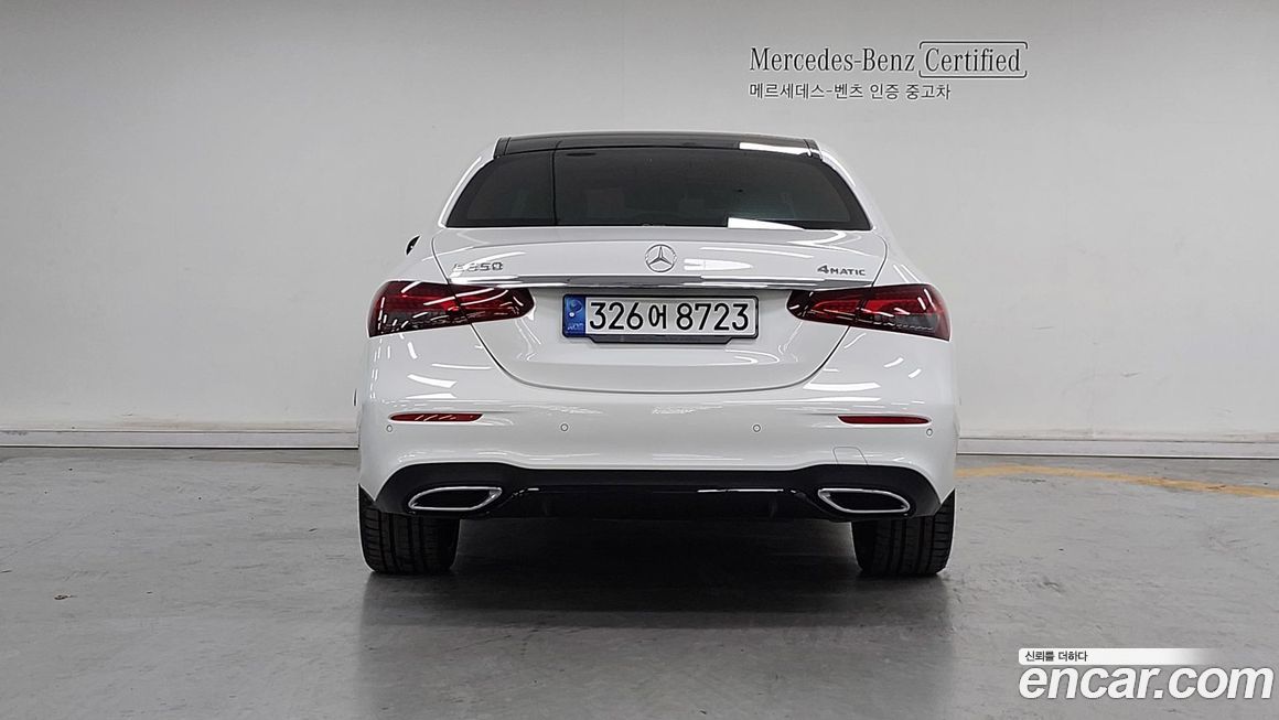 Mercedes-Benz E-Class E350 4MATIC AMG Line, 2023