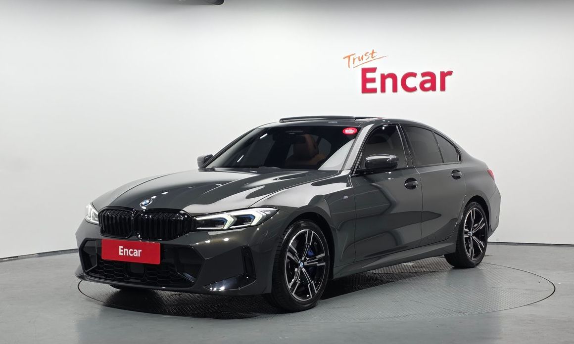 BMW 3-Series 320i M Sport, 2025
