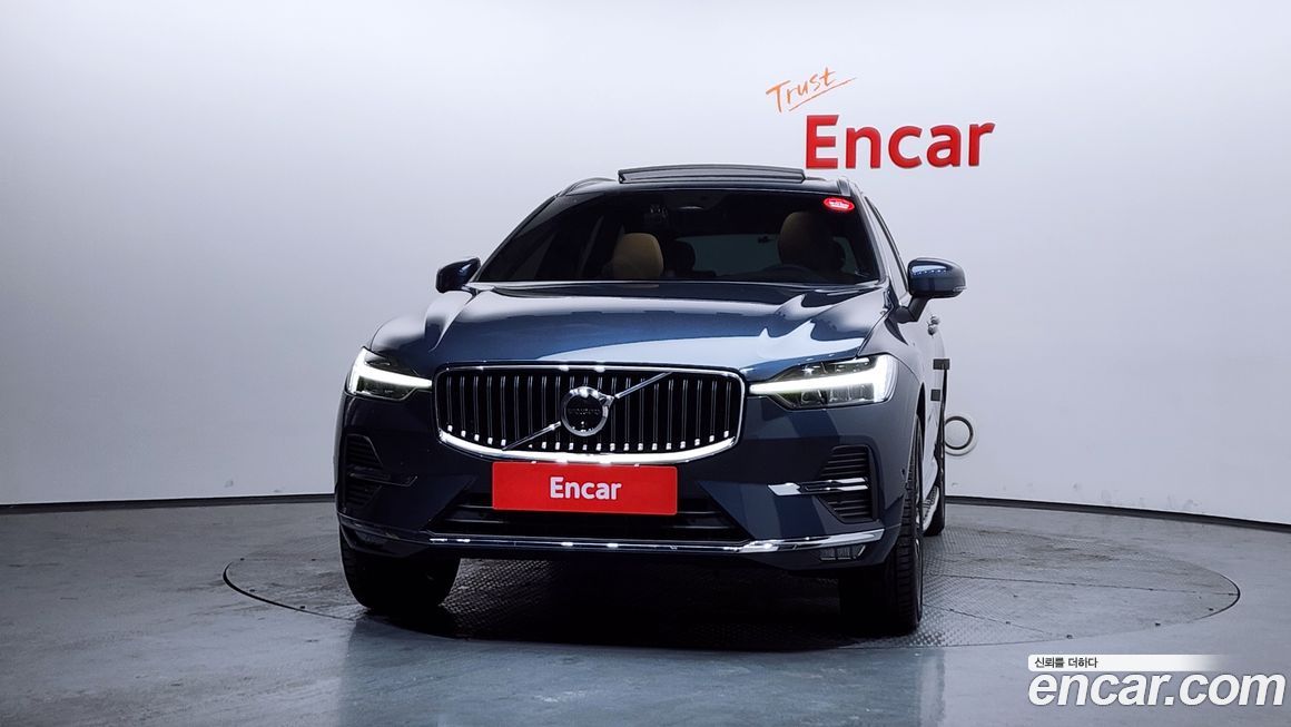 Volvo XC60 B5 Ultimate Bright, 2024