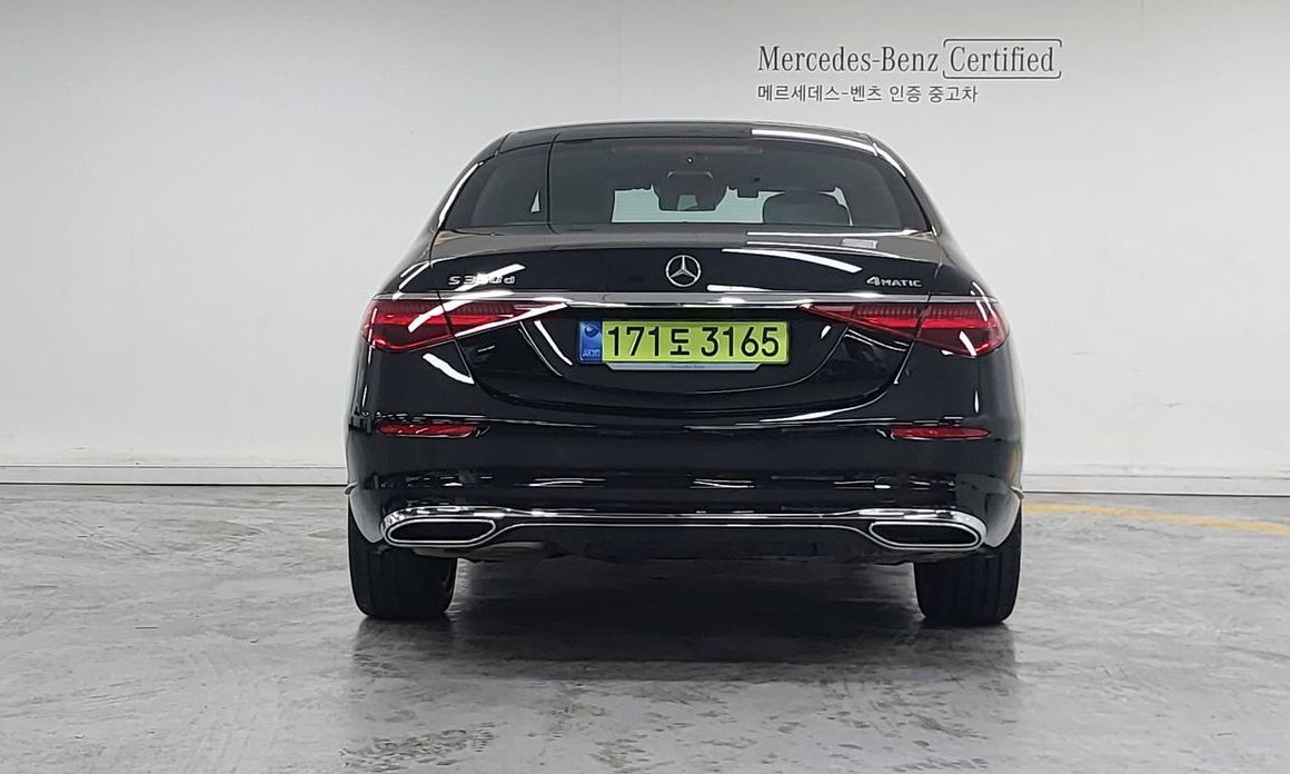 Mercedes-Benz S-Class S350 d 4MATIC, 2025