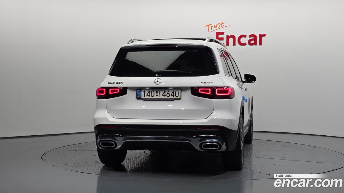 Mercedes-Benz GLB-Class GLB250 4MATIC, 2022