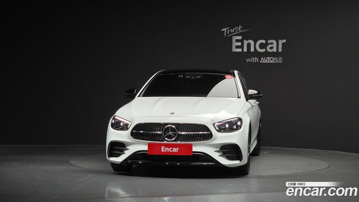 Mercedes-Benz E-Class E350 4MATIC AMG Line, 2023