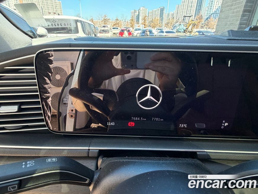 Mercedes-Benz GLE-Class GLE300d 4MATIC, 2025