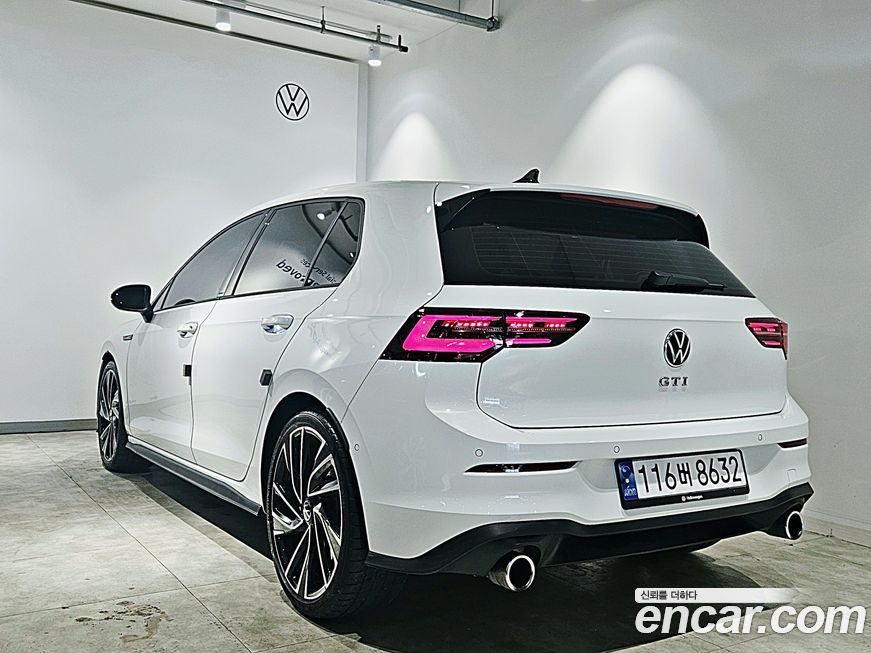 Volkswagen Golf 2.0 GTI, 2024