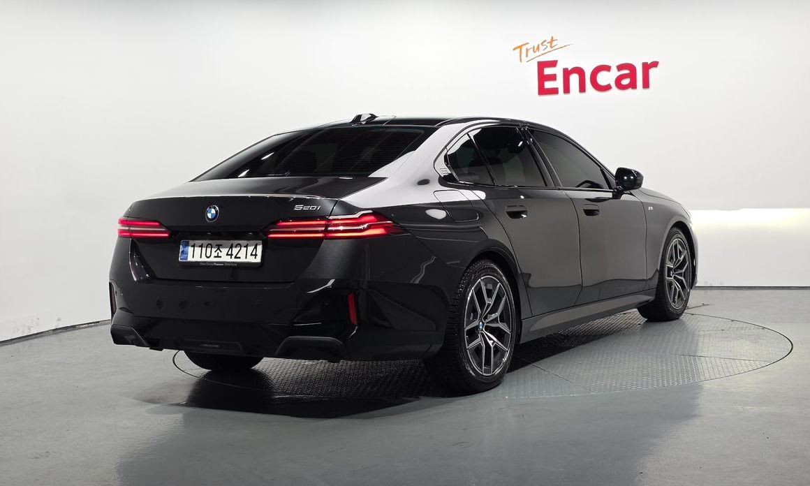 BMW 5-Series 520i M Sport, 2024