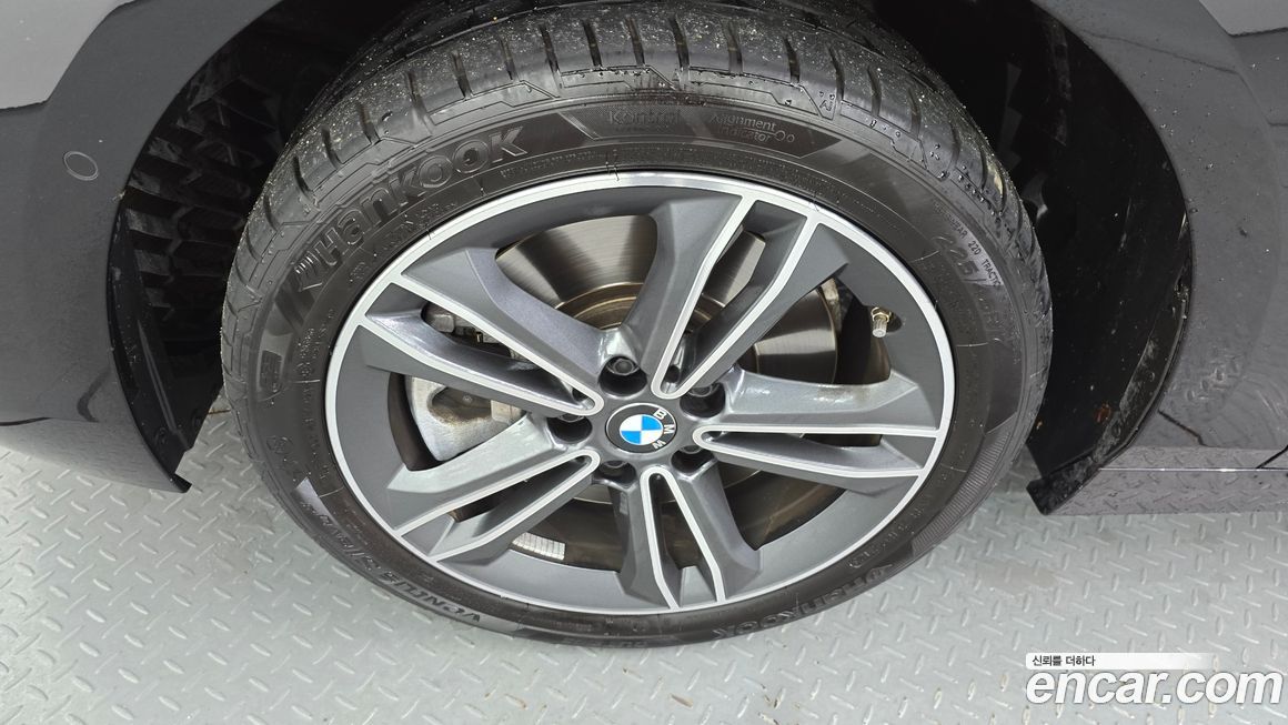 BMW 1-Series 120i Sports, 2024