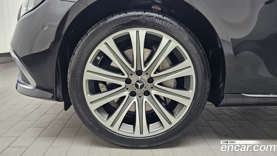 Mercedes-Benz E-Class E350 4MATIC Exclusive, 2023