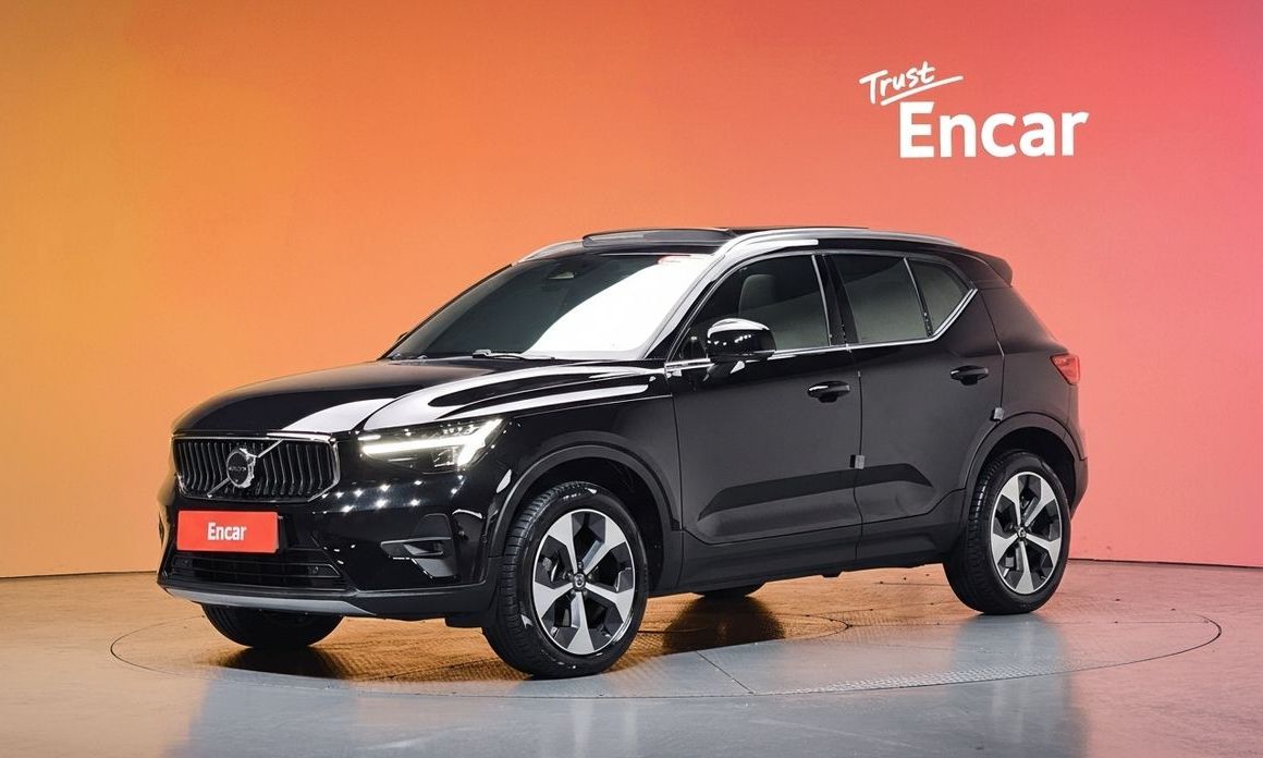 Volvo XC40 B4 Ultra Bright, 2025