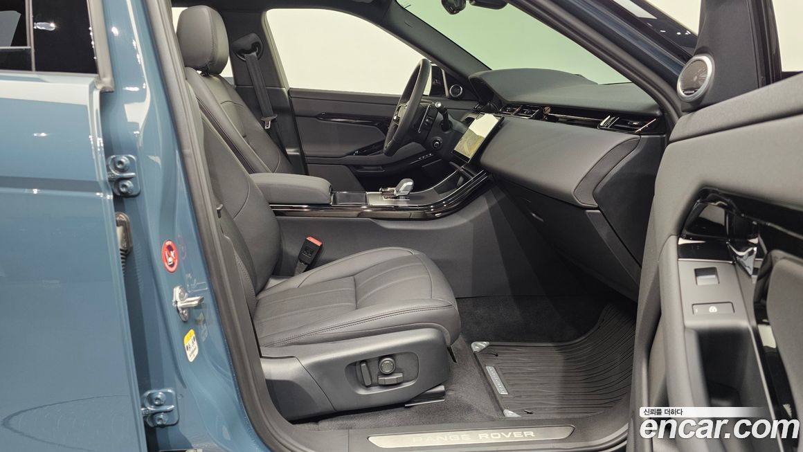 Land Rover Range Rover Evoque P250 Dynamic SE, 2025