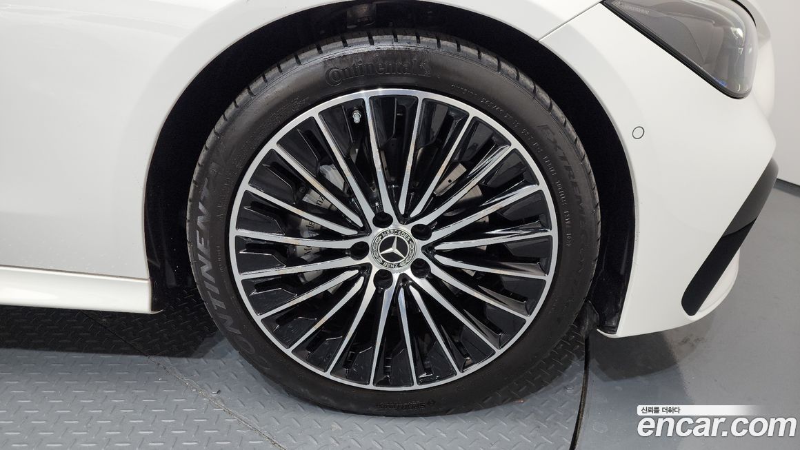 Mercedes-Benz CLE-Class CLE200 Cabriolet, 2024