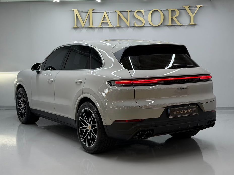 Porsche Cayenne 3.0, 2024