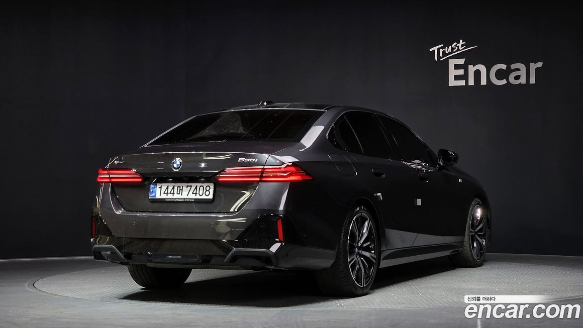 BMW 5-Series 530i xDrive M Sport, 2024