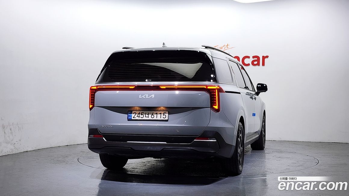 Kia Carnival 9-Seater Gravity, 2025