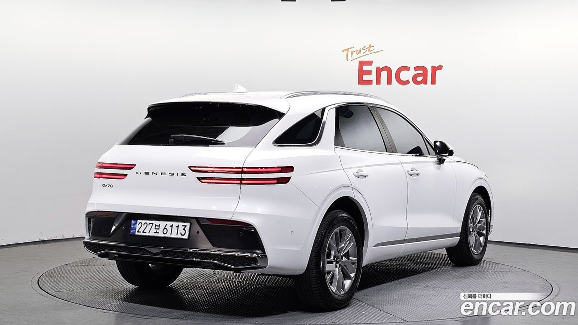 Genesis GV70 2.5T Gasoline 2WD, 2025