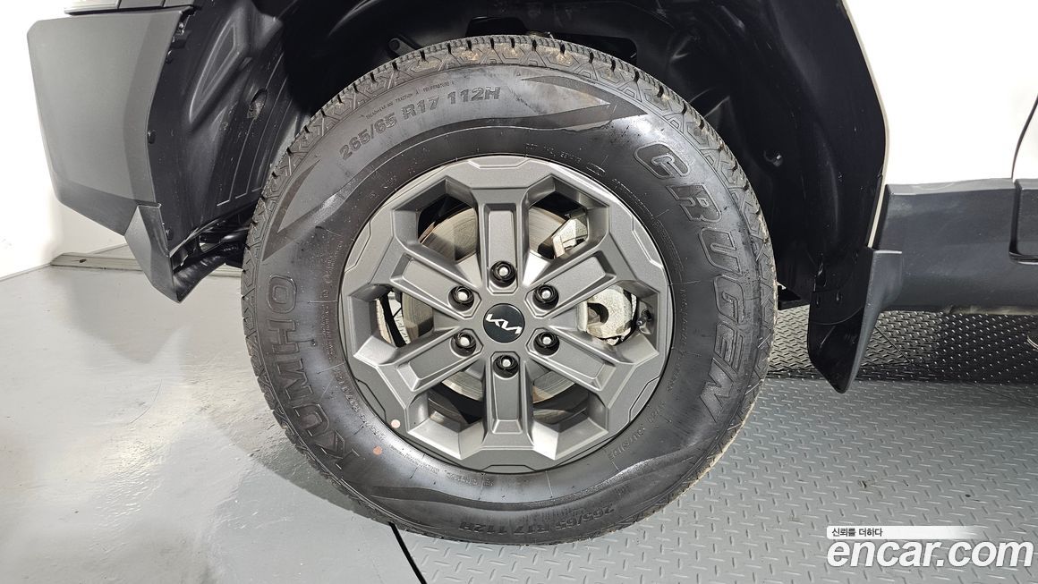 Kia Tasman 2.5T Gasoline 4WD, 2026